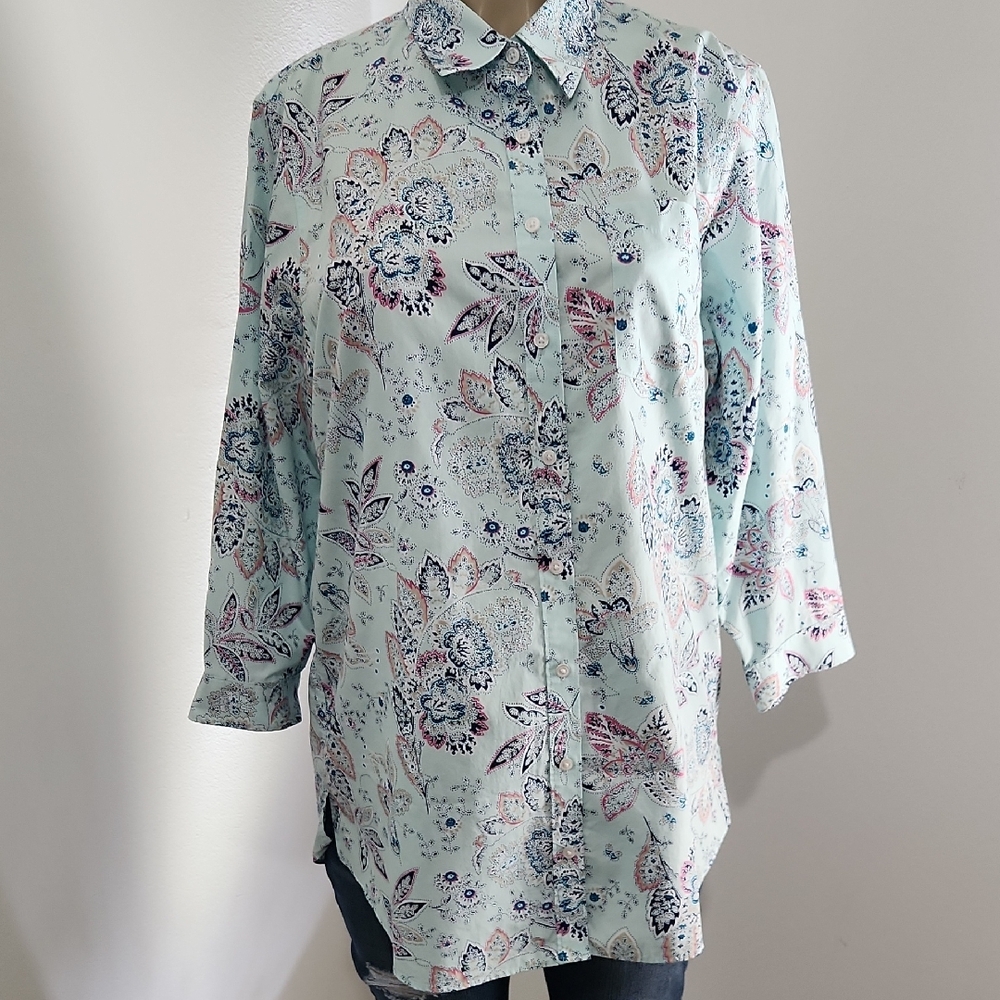 Lands' End Women's Floral Button Down Shirt - Light Blue and Pink Saze 12